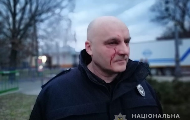 Столкновения в Черкассах: пострадали 19 копов - «ДНР и ЛНР»