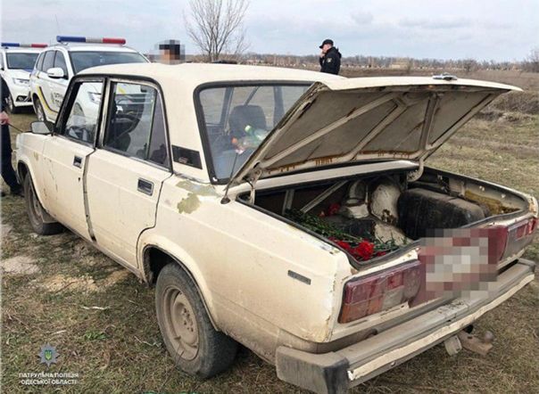 На кладбище Одессы шесть человек устроили стрельбу по могилам - «ДНР и ЛНР»