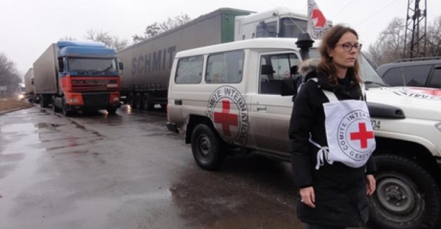Боевики не пропустили машины с гуманитарной помощью на территорию ОРДЛО - «Новости»