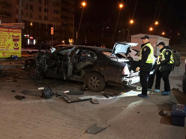 На парковке в Киеве произошёл взрыв, есть раненый - «ДНР и ЛНР»