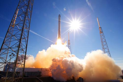 Илон не против: SpaceX отозвала протест по контракту между NASA и ULA - «Новости»