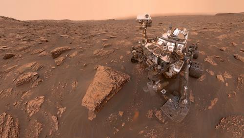 NASA в недоумении: Неизвестное препятствие больше не мешает Curiosity бурить марсианскую гору - «Новости»