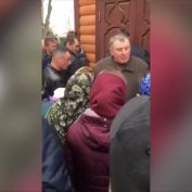 В Ровенской области сектанты ПЦУ захватили храм УПЦ - «ДНР и ЛНР»