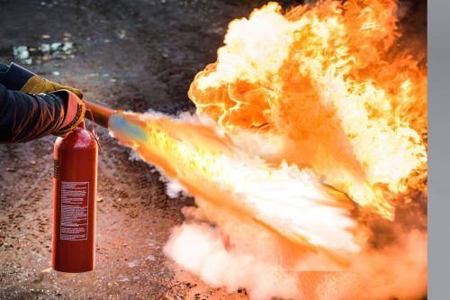 Огнетушитель обратного действия: Ученые изобрели способ всасывать пламя - «Наука»