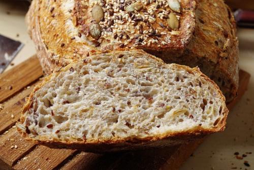 Ученые выяснили, что употребление хлеба может спровоцировать рак пищевода - «Новости»