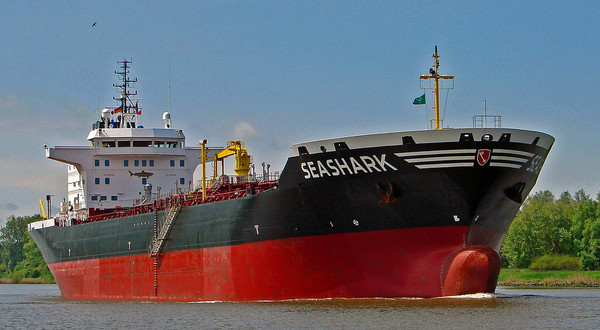 Моряки с задержанного в Египте танкера возвращаются в Украину - «Новости»