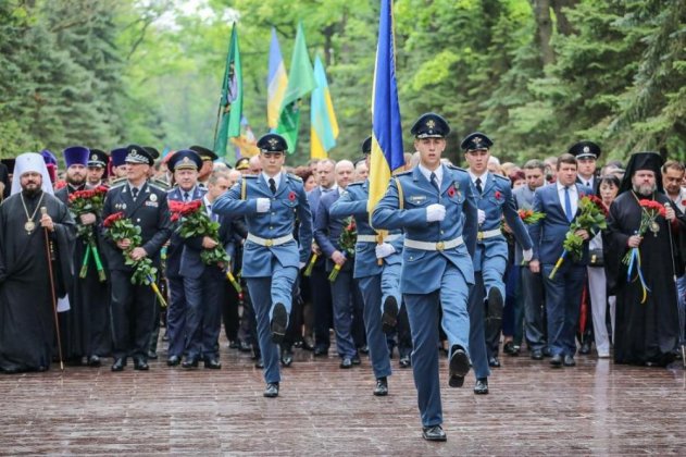 В Харькове состоялись мероприятия по случаю Дня памяти и примирения - «Новости»