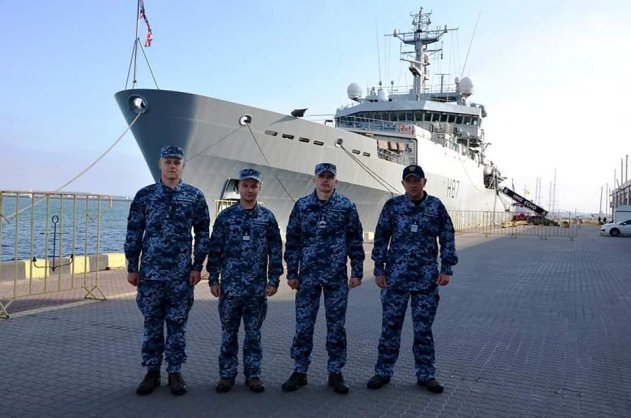 Украинские военные моряки проходят стажировку на корабле Королевских ВМС Великобритании - «Новости»