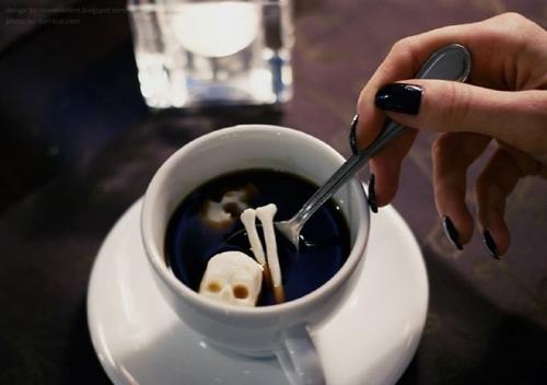 Чашечка яда для бодрости: Треть чая в российских супермаркетах заражена кишечной палочкой - «Наука»