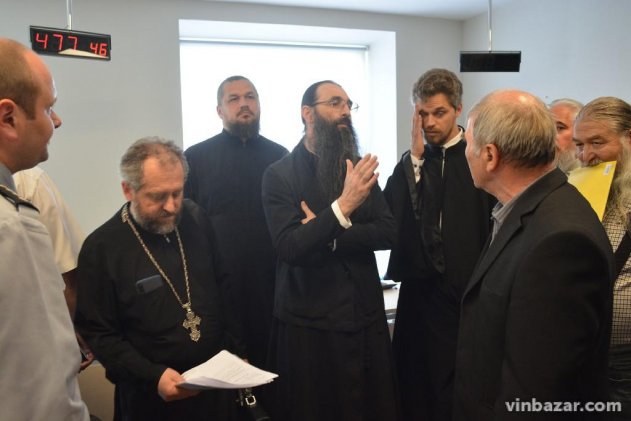 На амбразуру: на Винничине архиепископ «УПЦ МП» мешал переходу церкви в ПЦУ - «Новости»