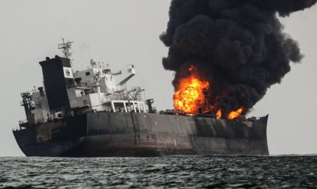 США могли сами подорвать танкеры в Персидском заливе, чтобы напасть на Иран - «ДНР и ЛНР»