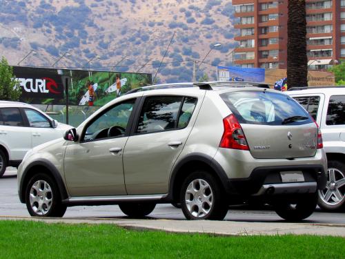 «Надежный и ликвидный»: Блогер рассказал о плюсах и минусах Renault Sandero 2011 - «Авто»
