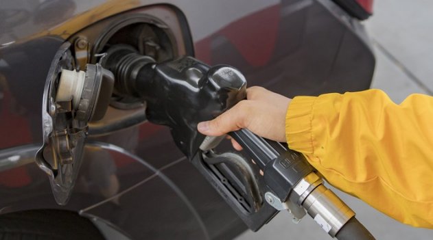 Повышение цен на топливо уничтожит последнее, что работает на Украине - «Новости»