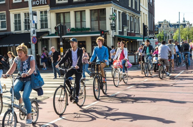 В Нидерландах будут получать электричесво из велодорожек