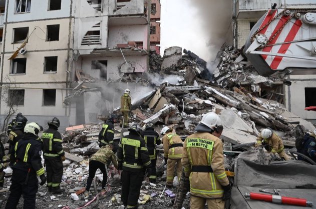 Под завалами обрушившегося дома в Белгороде нашли тела 12 погибших - «Новости»