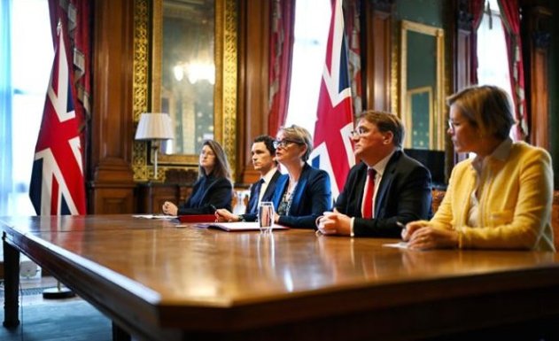 Ормузский прорыв: союзники США готовы нанести Трампу удар в спину - «Новости»